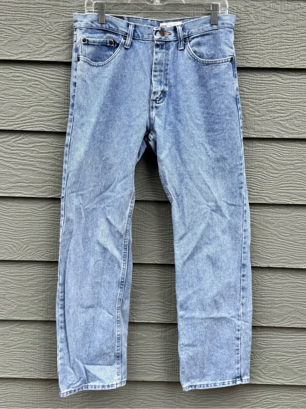 Wrangler Relaxed Light Wash Denim Jeans Size 32x30